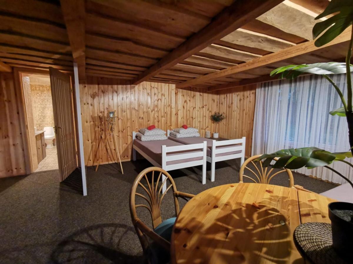 Viesu Maja Kalnaruski Ape Buitenkant foto